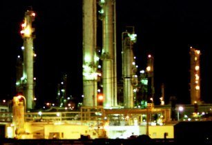 GE and Carbon Holdings sign Egyptian petrochemical deal